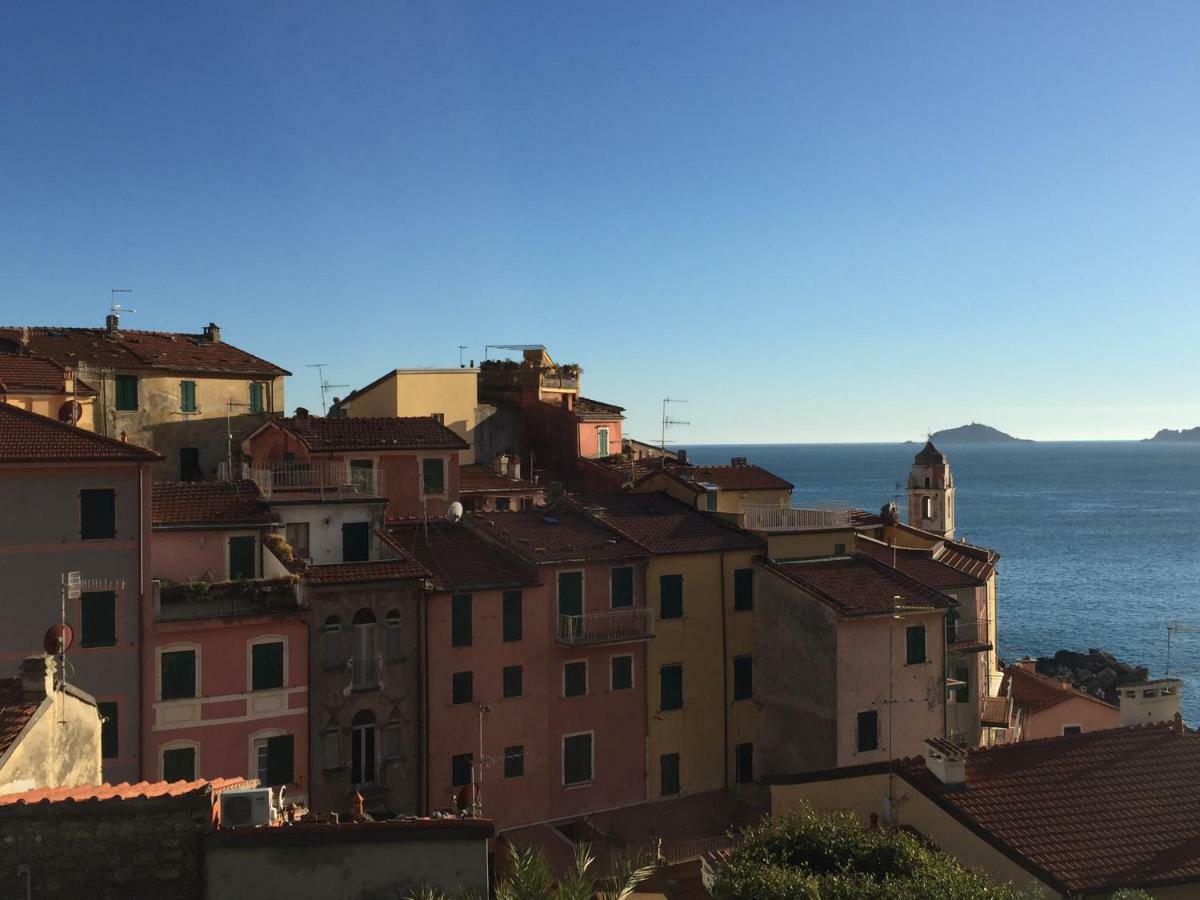 Appartamento Un Giorno Di Sole ليريسي المظهر الخارجي الصورة